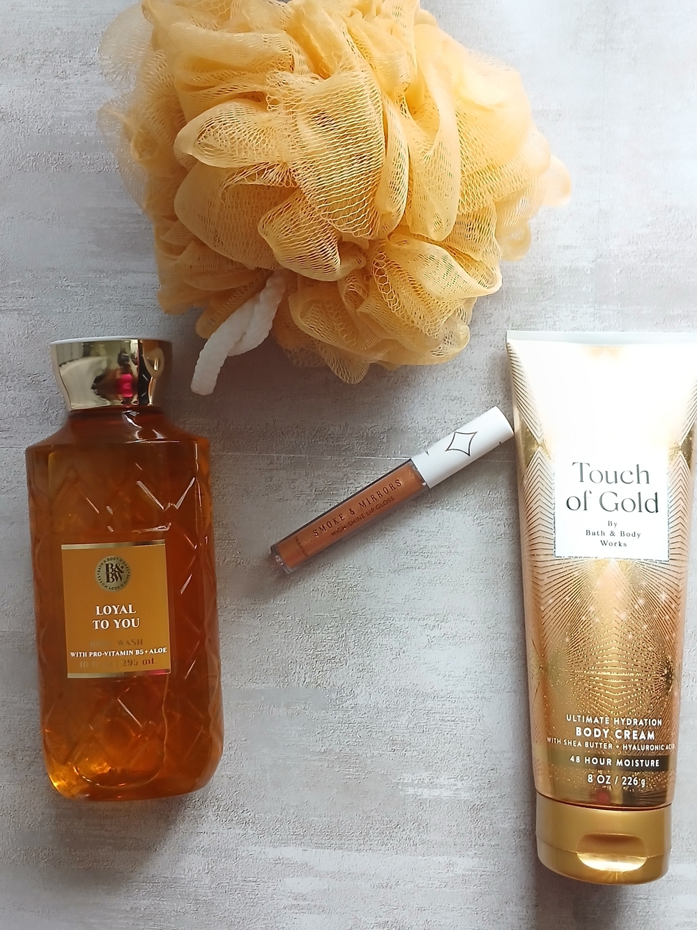 Bath & Body Works Touch of Gold Body Cream & Amber Bath Gel with Yellow Loofah